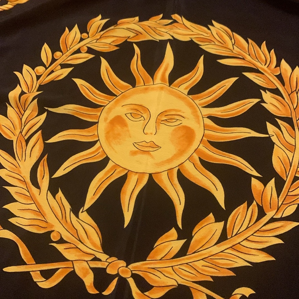 Versace scarf - Picture 9 of 11